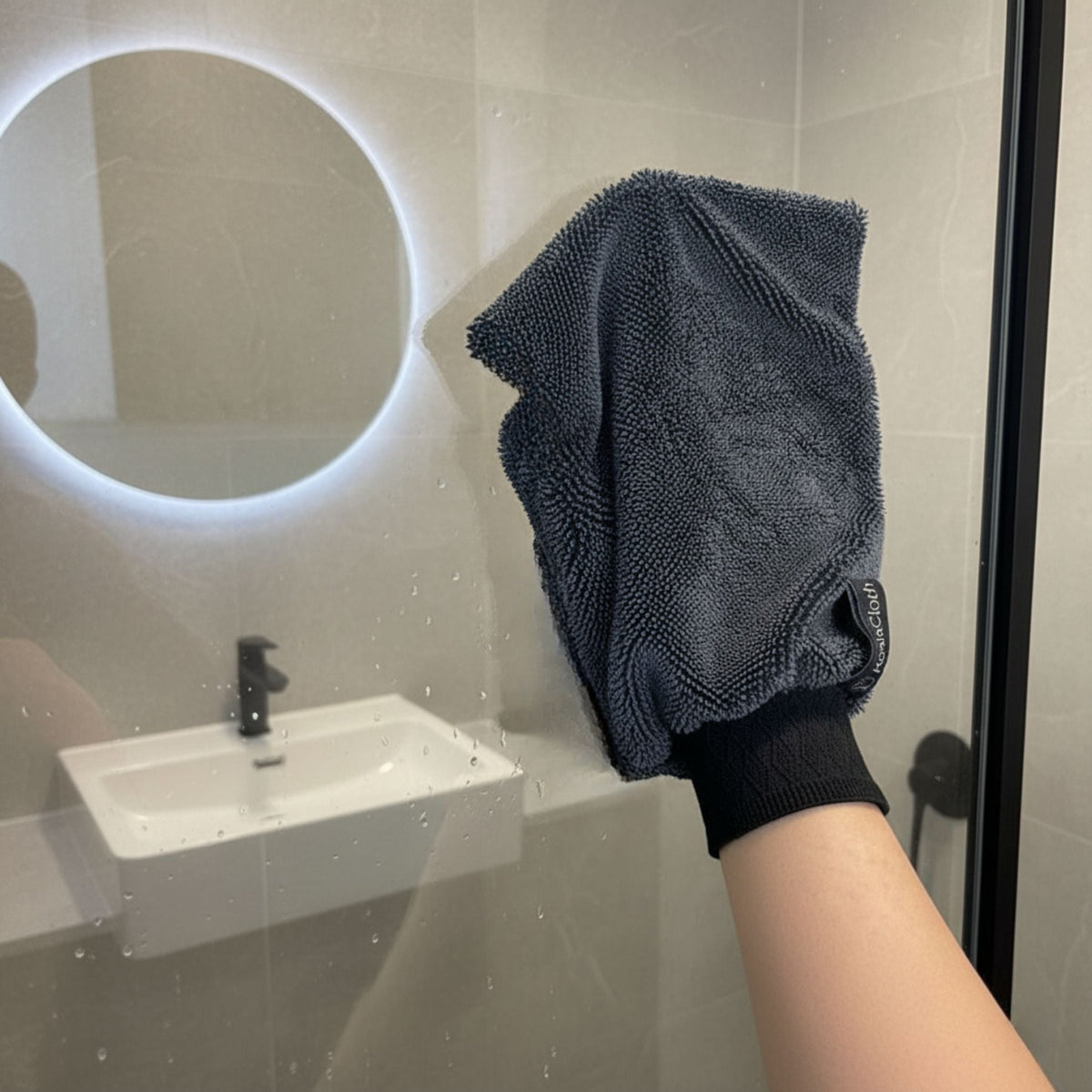 KoalaGlove – All-Purpose Cleaning Glove for Effortless Shine